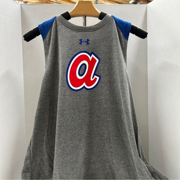 Under Armour Boxy Gray and Blue Sleeveless Jersey - Picture 1 of 3